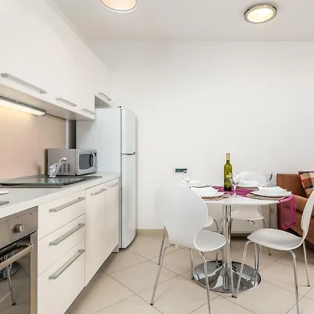 Appartement Maja With Free Private Parking And Lovely Sea View Terrace Opatija