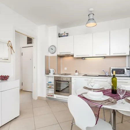 Maja With Free Private Parking And Lovely Sea View Terrace * أوباتيا