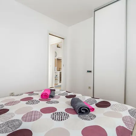 شقة Maja With Free Private Parking And Lovely Sea View Terrace