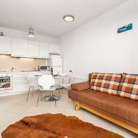 Maja With Free Private Parking And Lovely Sea View Terrace شقة أوباتيا