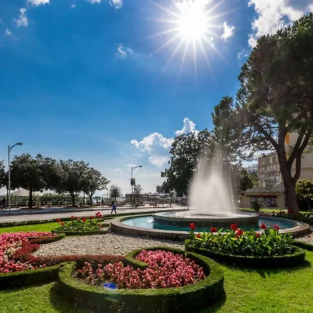 Maja With Free Private Parking And Lovely Sea View Terrace أوباتيا