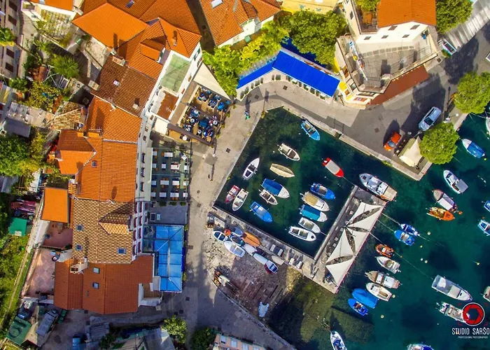 Maja With Free Private Parking And Lovely Sea View Terrace Lejlighed *