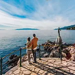 Maja With Free Private Parking And Lovely Sea View Terrace *