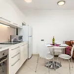 Daire Maja With Free Private Parking And Lovely Sea View Terrace Opatija