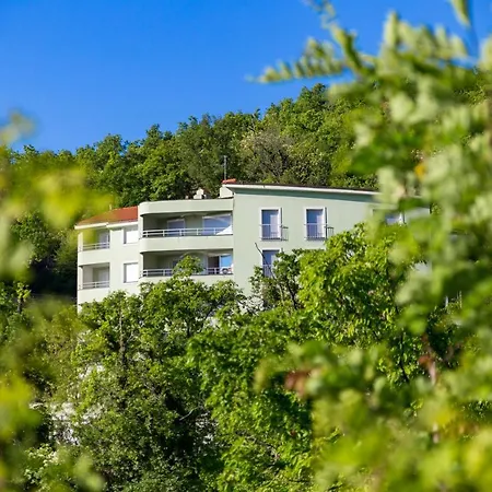 Maja With Free Private Parking And Lovely Sea View Terrace Daire Opatija